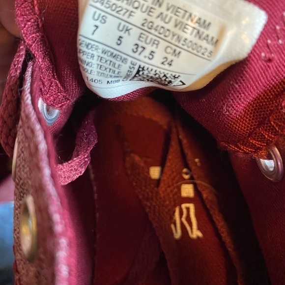 Converse Women's Burgundy Low-Top Sneakers - Picture 6 of 6